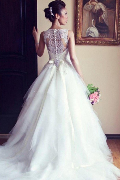 Lace Tulle A-Line Scoop Neckline Beads Ribbon Applique Sleeveless Wedding Dresses UK