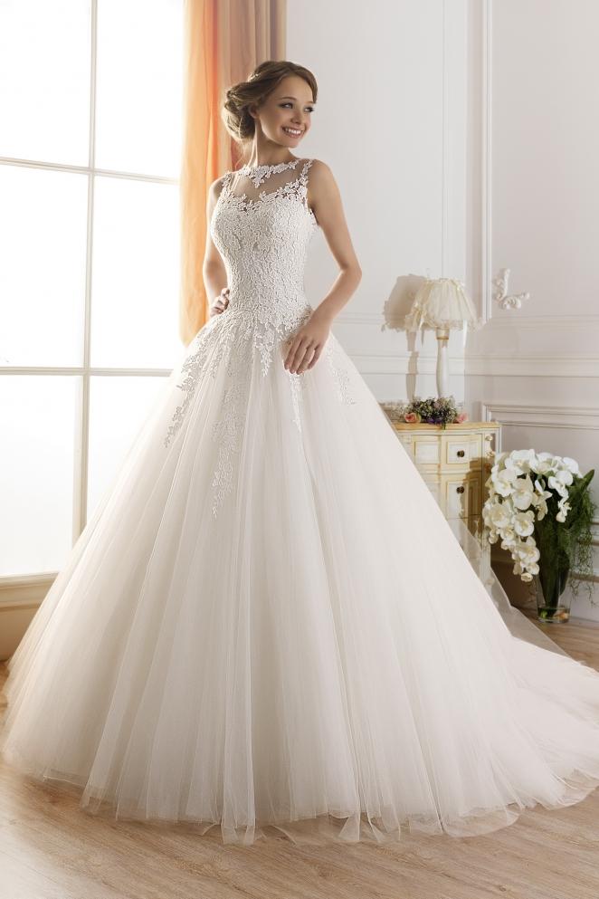 Elegant Illusion Sleeveless Tulle Wedding Dress With Lace Appliques