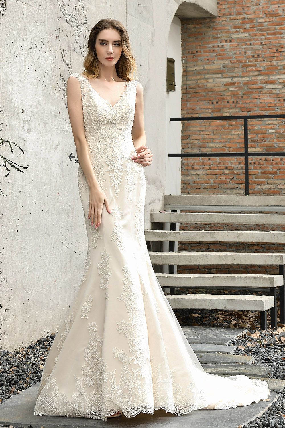 ELegant Spring Wedding Dress Mermaid Style Sleeveless Hollow Backless