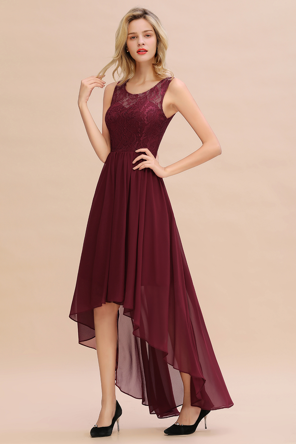 Elegant Jewel Neck Lace Hi-Lo Burgundy Bridesmaid Dress Sleeveless Chiffon Evening Dress