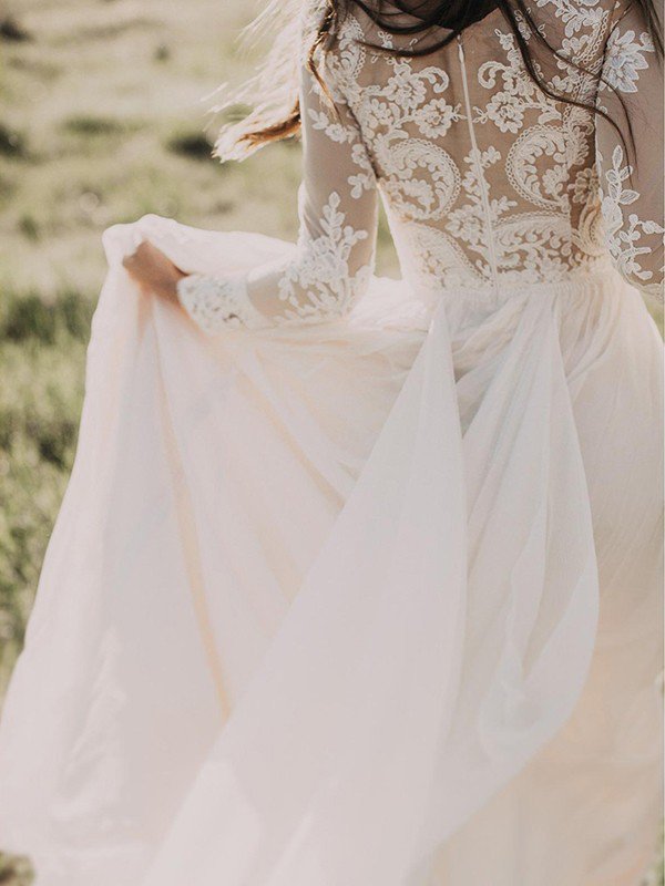 Long Sleeves Floor-Length Applique Tulle A-Line Scoop Neckline Wedding Dresses UK