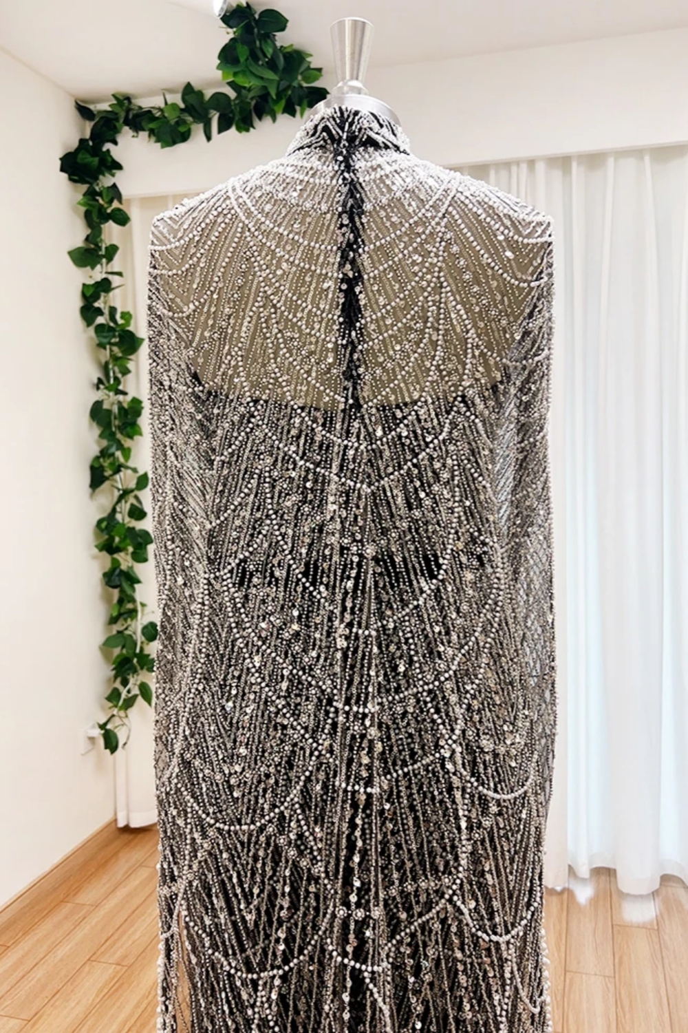 Luxury Beadings Evening Dresses with Cape High Neck Pearls Floor Length Formal Occasion Dresses