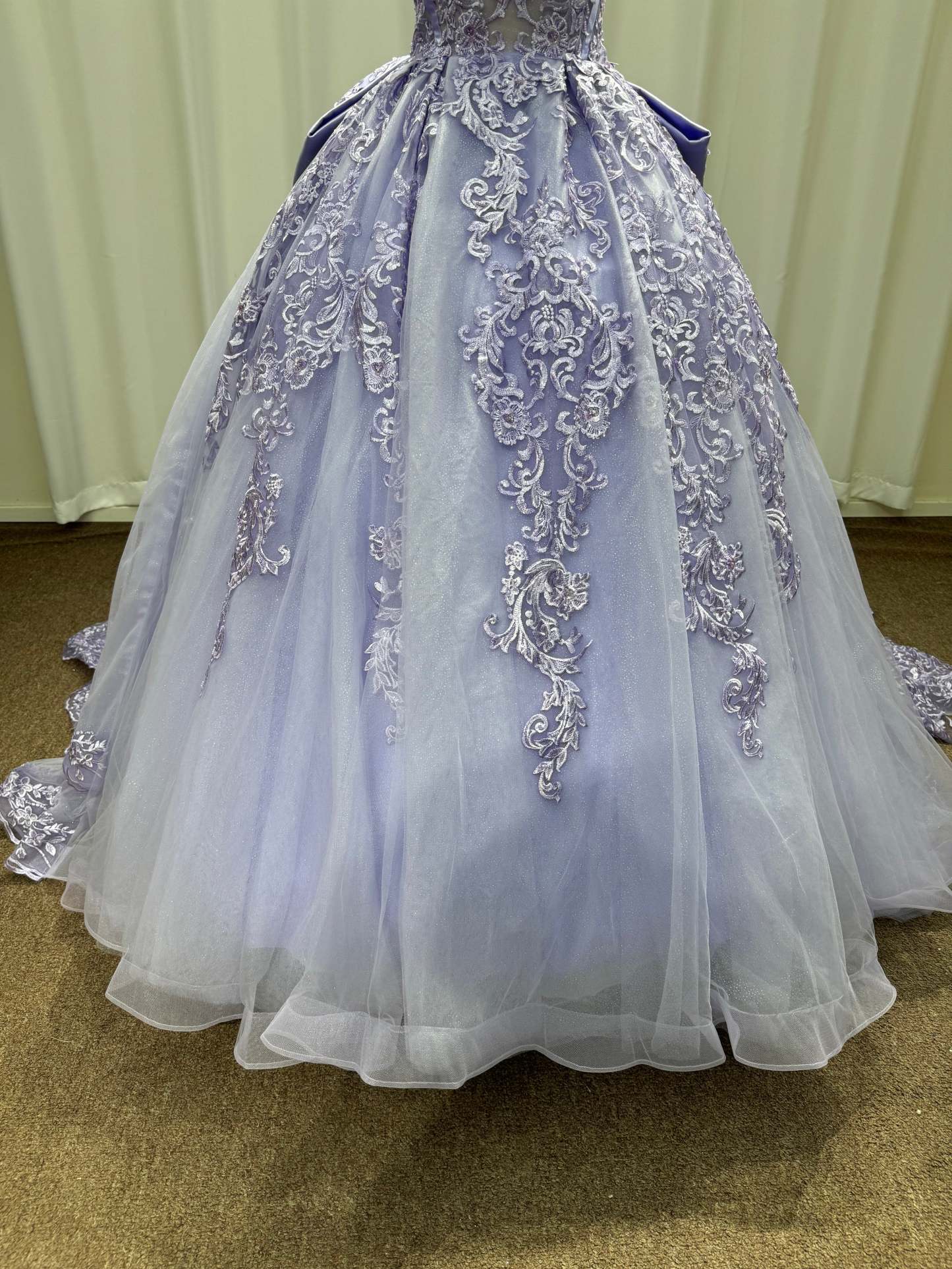 Lilac Strapless Tulle Applique A-line Prom Dresses Chapel Train