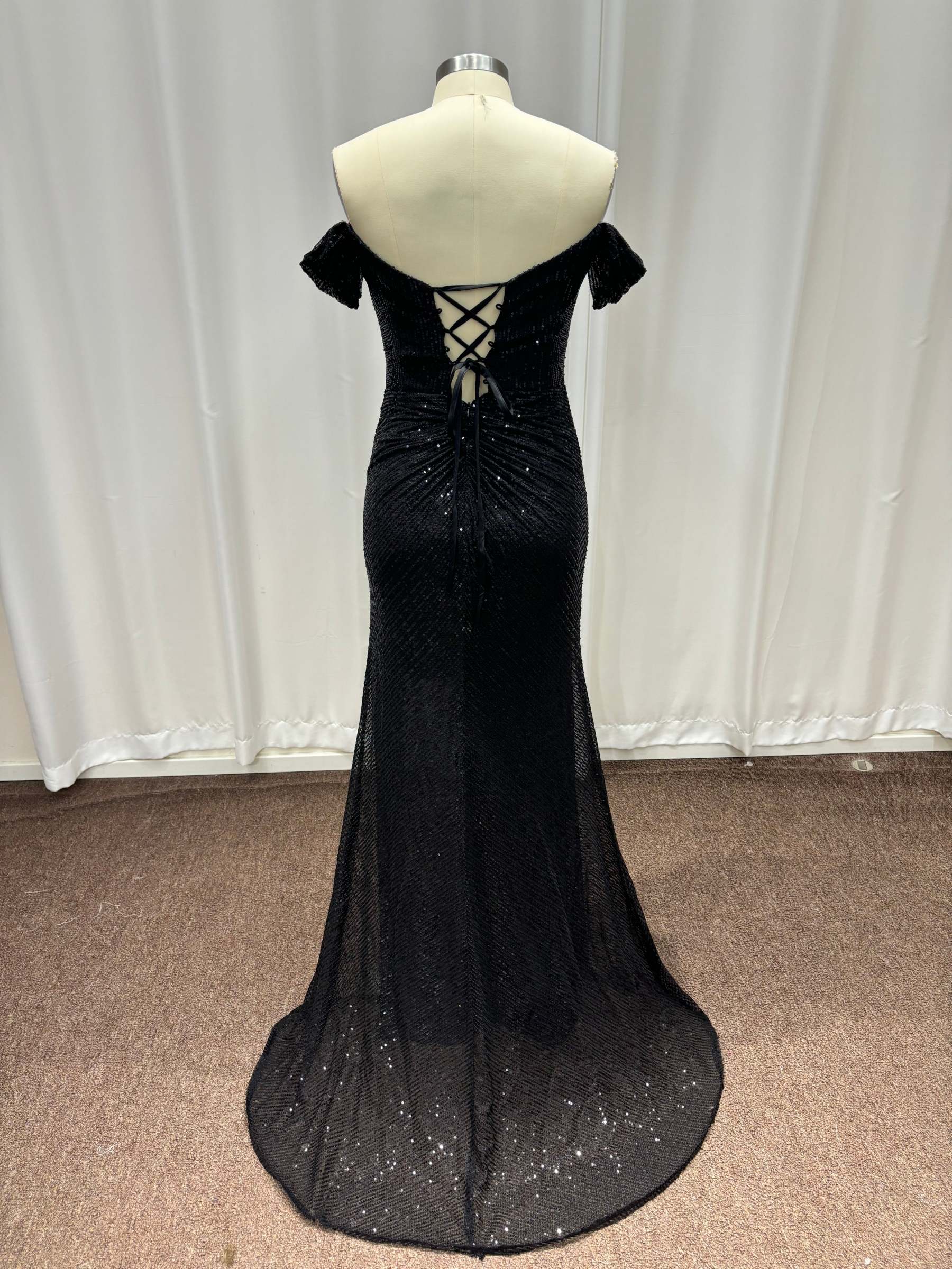 Black Off-the-Shoulder Sequins Mermaid Evening Dresses with Slit