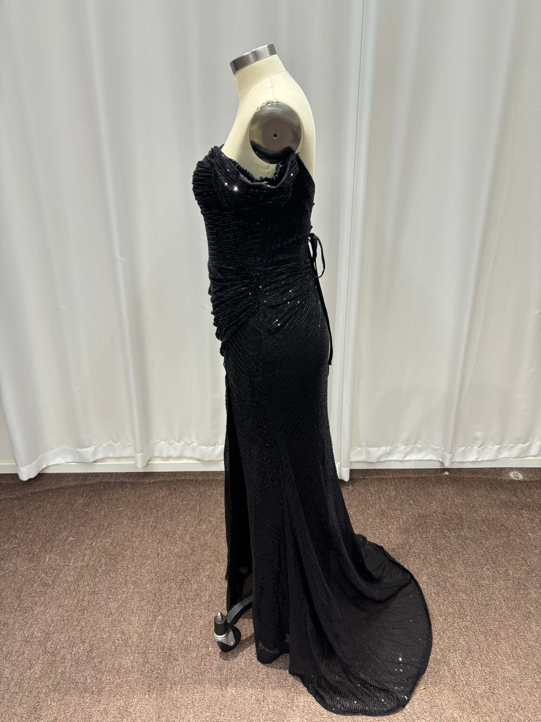 Black Off-the-Shoulder Sequins Mermaid Evening Dresses with Slit