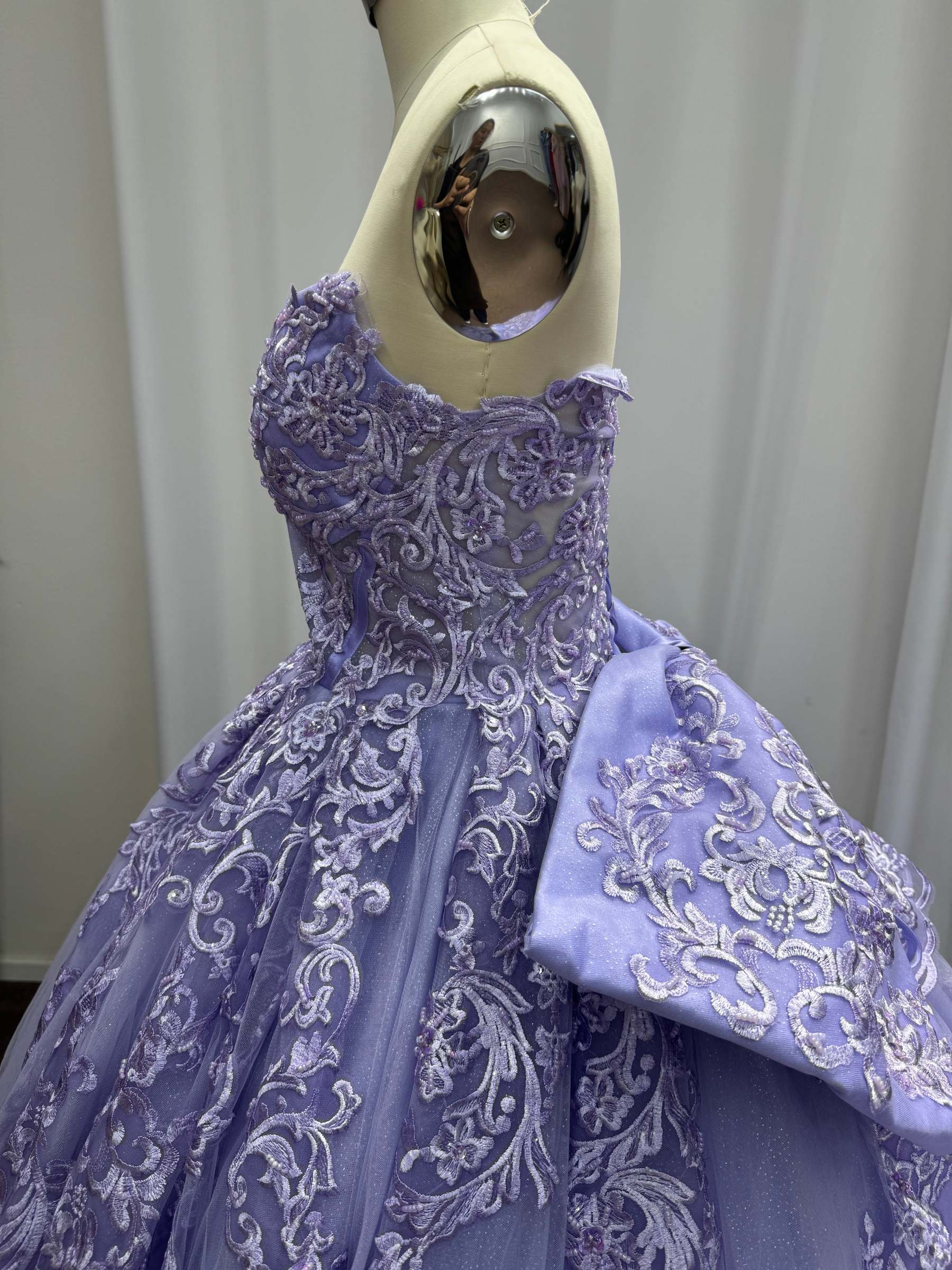 Lilac Strapless Tulle Applique A-line Prom Dresses Chapel Train