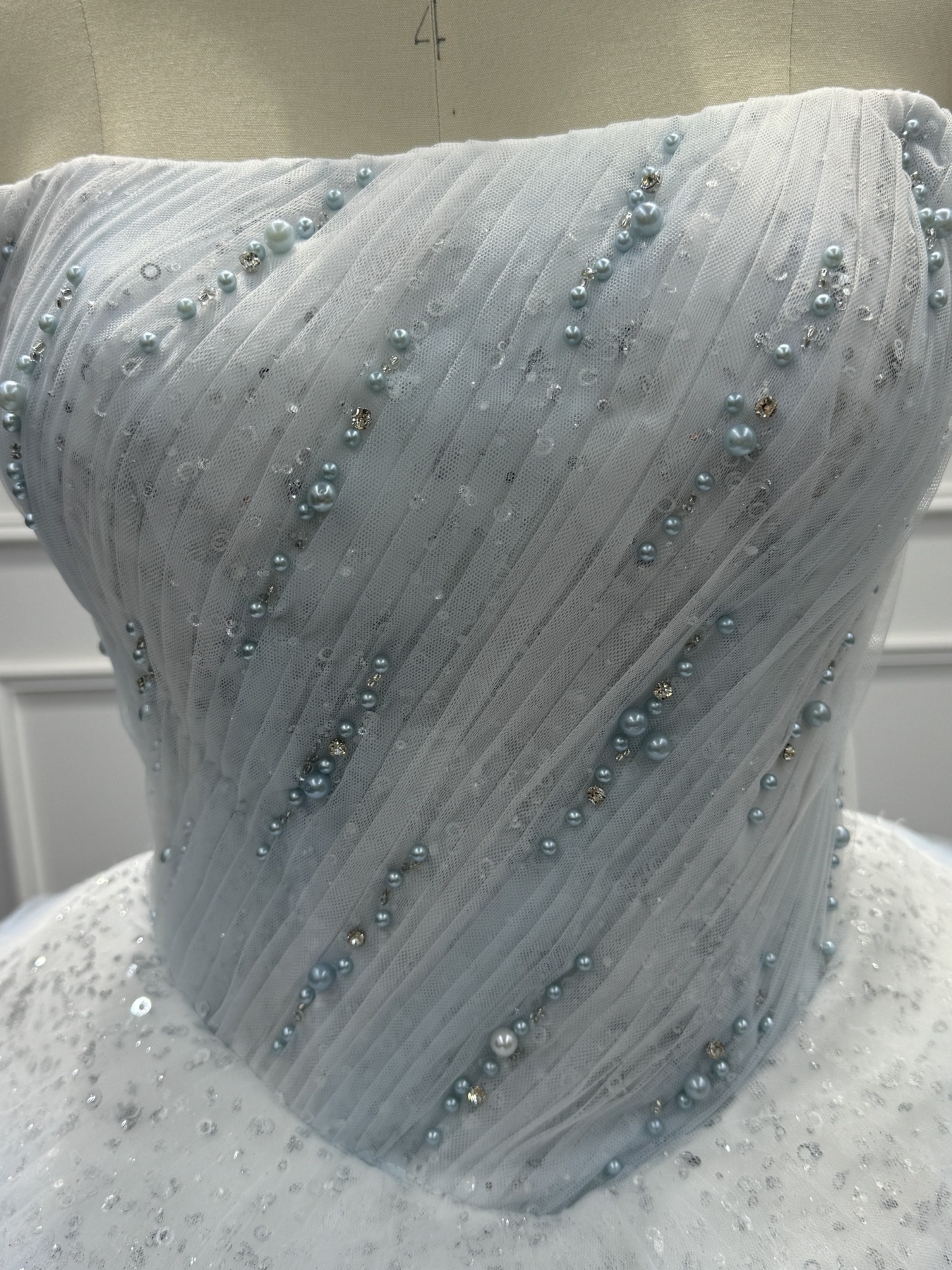 Strapless Tulle Ball Gown Beadings A-Line Prom Dress with Ruffles