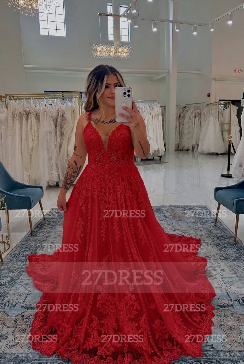 Spaghetti Straps Open Back Appliques Lace A-Line Wedding Dresses