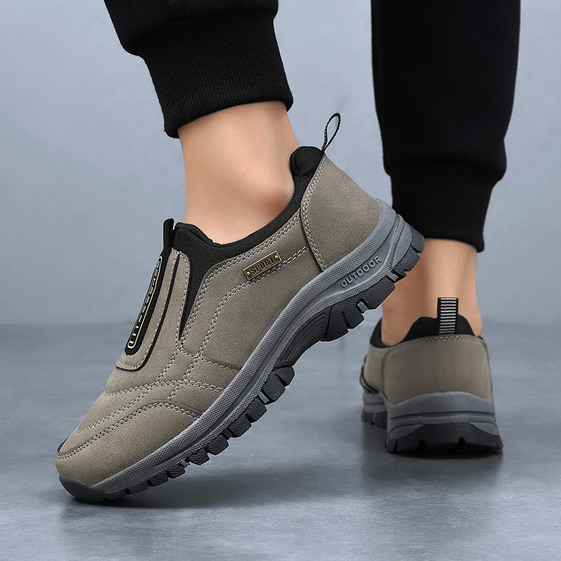 🔥 Pantofi ortopedici italieni de lux, confecționați din piele întoarsă moale și confortabilă, care oferă suport pentru bolta plantară și ameliorează durerea piciorului. ✅ Impermeabili și antiderapanți.
