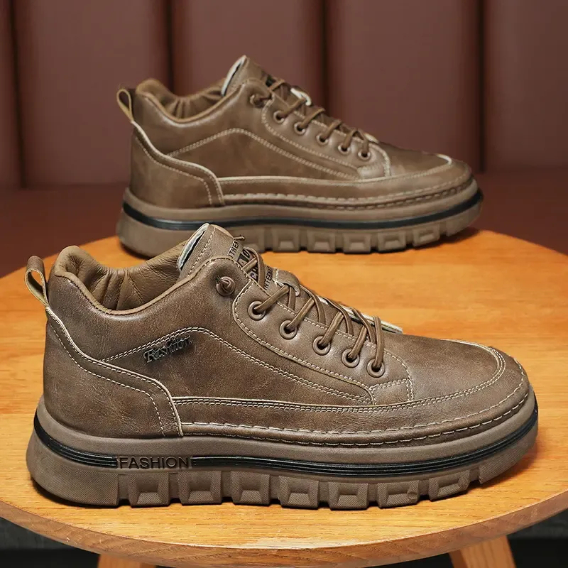 【39-44】 Pantofi casual pentru bărbați din piele, tălpi groase și anti-alunecare.