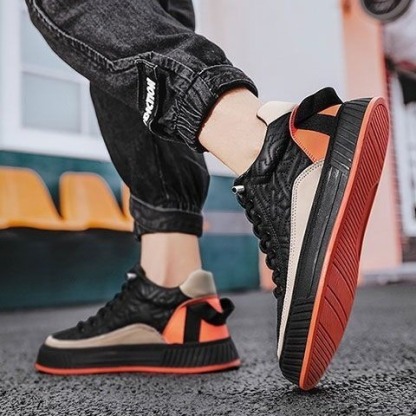 🔥(50% reducere în ultima zi - nu ratați) Pantofi casual pentru bărbați din piele naturală, talpă groasă și anti-alunecare [39-44]👞