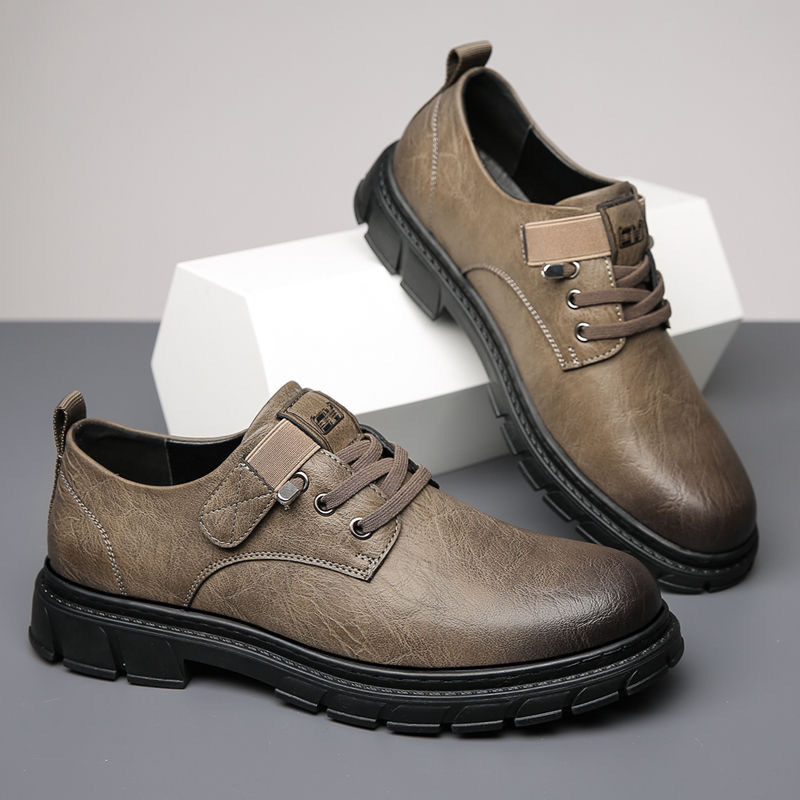 Sapatos casuais de couro para homem, feitos à mão em Itália