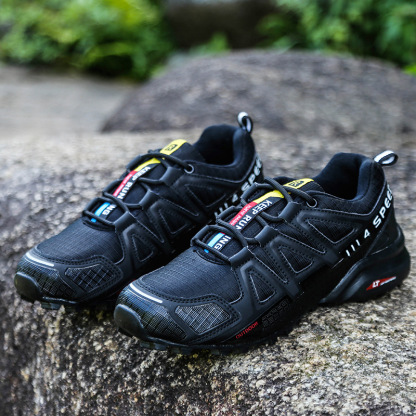 Pantofi de exterior pentru bărbați Dimensiune: 39-47
