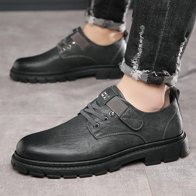 Sapatos casuais de couro para homem, feitos à mão em Itália
