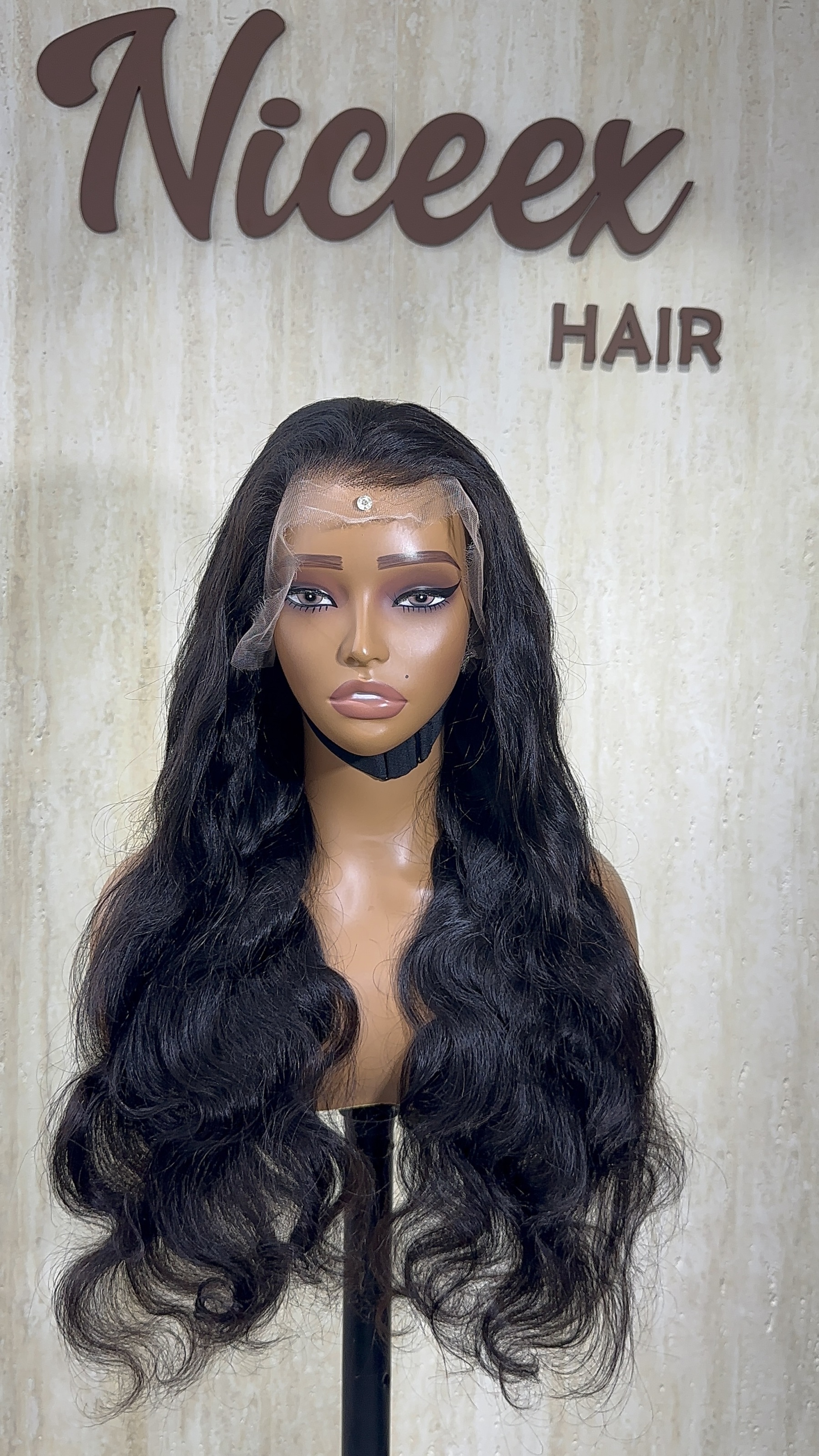 Vietnamese Hair Raw Hair Wig Vietnamese Raw Wavy 13x4 13x6 HD Full Frontal Wig 200% Density