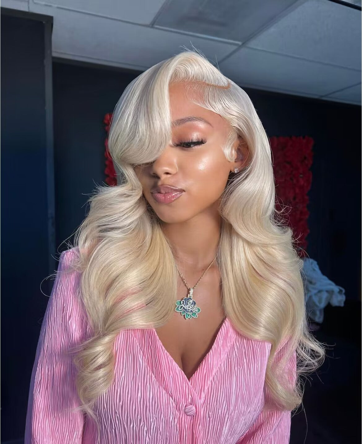 Raw Hair 613 Blonde Hair Color Wavy 13x6 13x4 Lace Frontal Wig Glue less 4x4 5x5 6x6 Body Wave Human Hair Wigs for Women