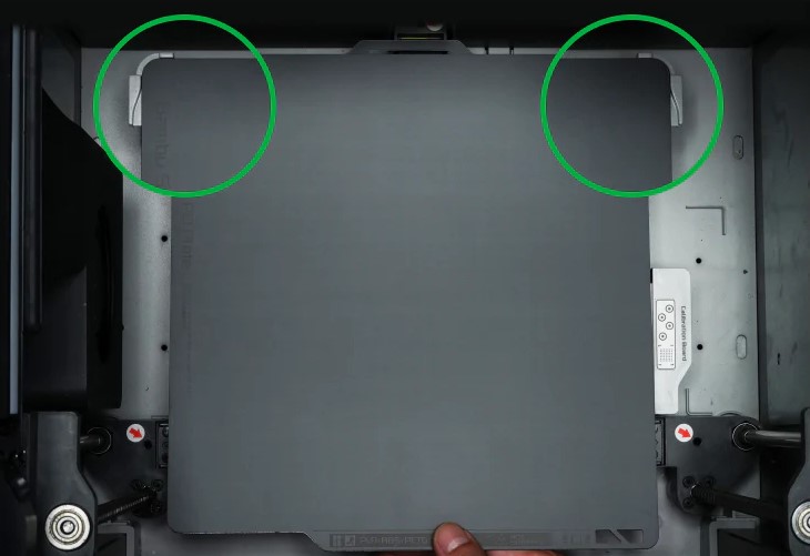 Bambu Lab Smooth PEI Printing Platform - X1 Series/P1 Series/A1 Installation Step 1