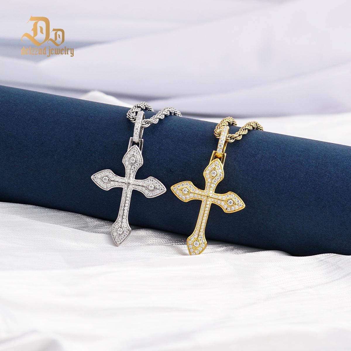 S925 1.7ct Round Pointed Cross Necklace D Color Synthetic Moissanite Unisex Pendant Necklace