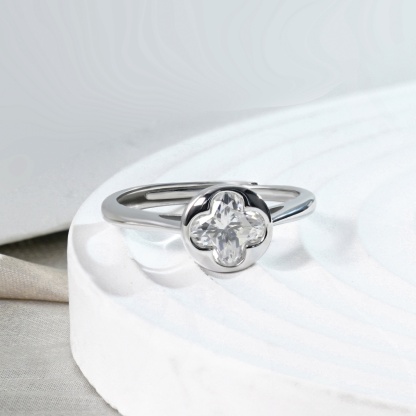 Delzzad 1ct Adjustable Four-Leaf Clover Blossom Ring Lab-Created Moissanite Engagement Ring S925 Sterling Silver Moissanite Jewelry Perfect Gift