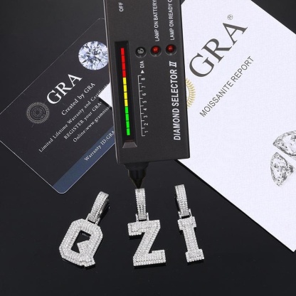 MOISSANITE LETTERS NAME PENDANT