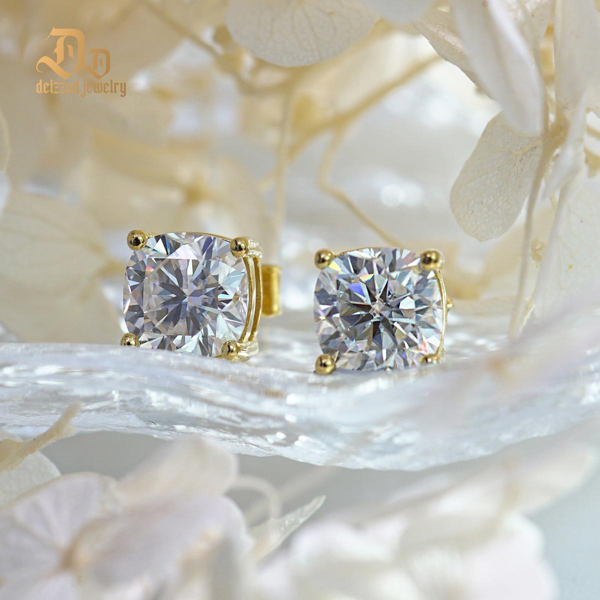 Delzzad S925 Cushion Cut Synthetic Moissanite Prong Solitaire Stud Earrings Lover St Valentine's Day Gifts for Men Women