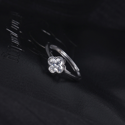 Delzzad 1ct Adjustable Four-Leaf Clover Ring Delzzad 1ct Adjustable Four-Leaf Clover Ring  Lab-Created Moissanite Engagement Ring S925 Sterling Silver Moissanite Jewelry Perfect Giftfor Women