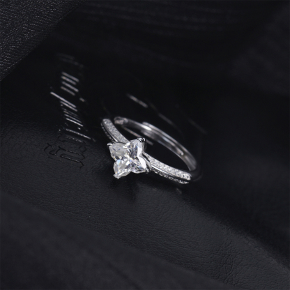 Delzzad Bling Adjustable Four-Leaf Ring Lab-Created Moissanite Engagement Ring S925 Sterling Silver Moissanite Jewelry Perfect Gift