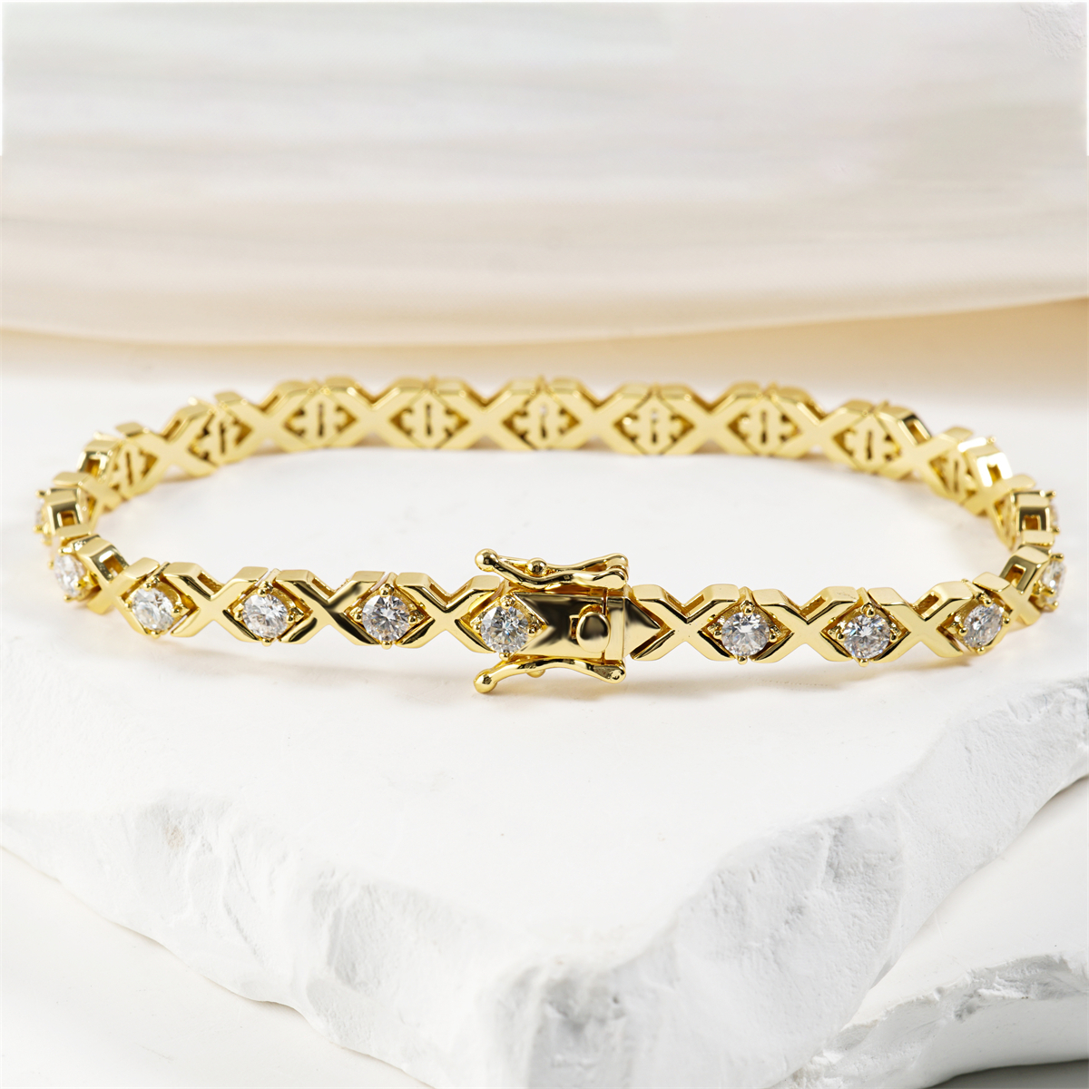XOXO Infinite Bracelet Eternal Hugs Tennis Bracelet VVS Synthetic Moissanite Copper Chain