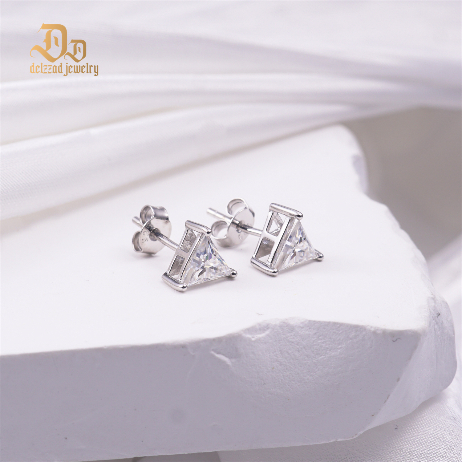 Delzzad S925 Triangle Cut Synthetic Moissanite Solitaire Stud Earrings Birthday Anniversary Valentine's Day Gifts