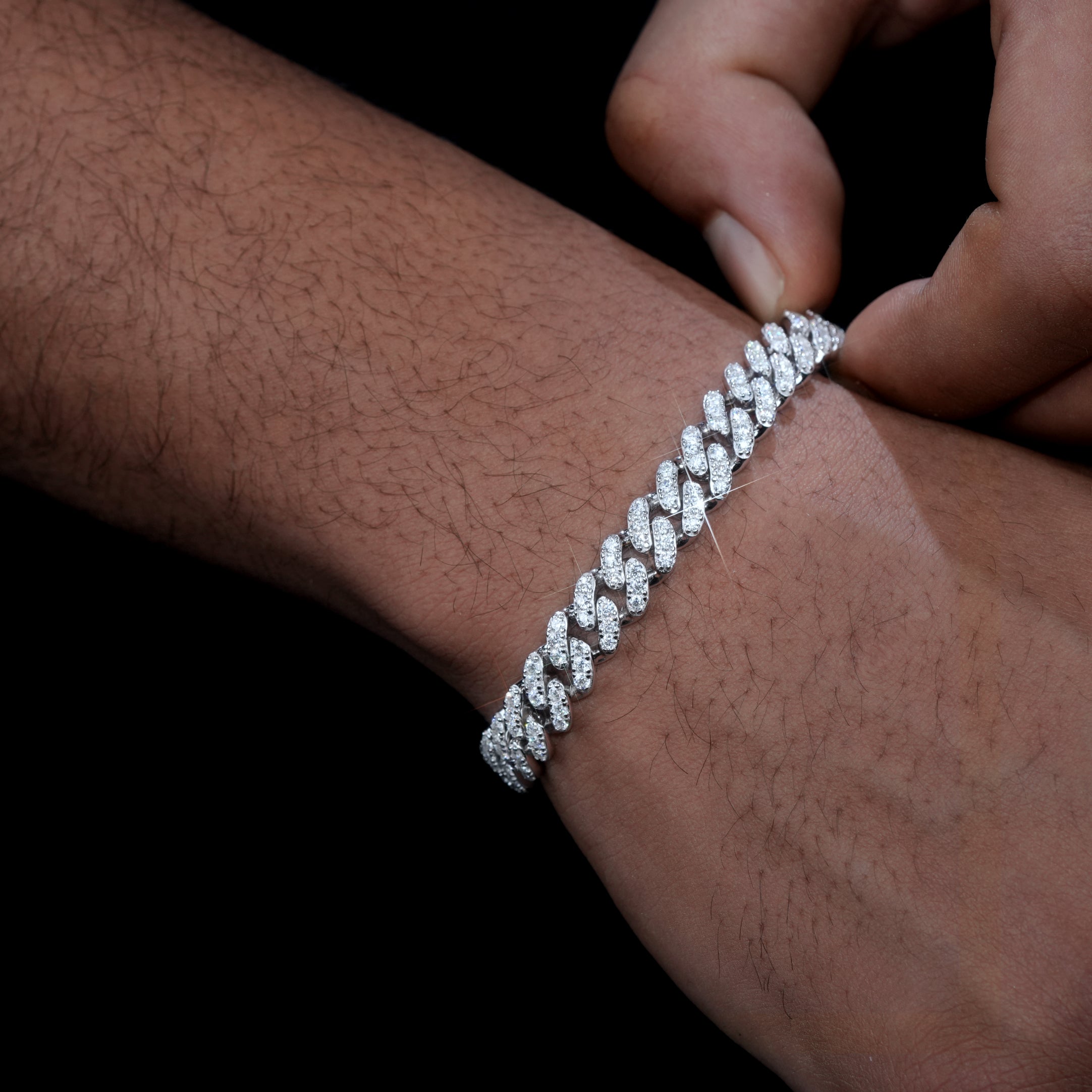 925S & VVS Moissanite 8.5MM Cuban Bracelet