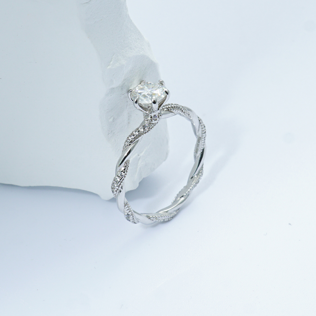 1ct Rope Ring Round Synthetic Moissanite Ring In 925 Sterling Silver Gifts for Men Women