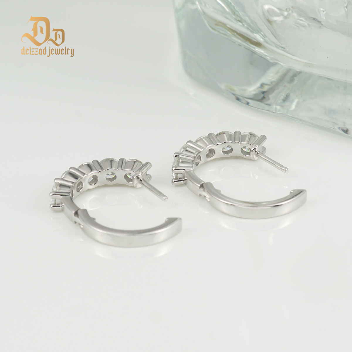 Delzzad S925 Synthetic Moissanite Hip Hop Twinkling Clip on Hoop Earrings St Valentine's Day Gifts for Men Women