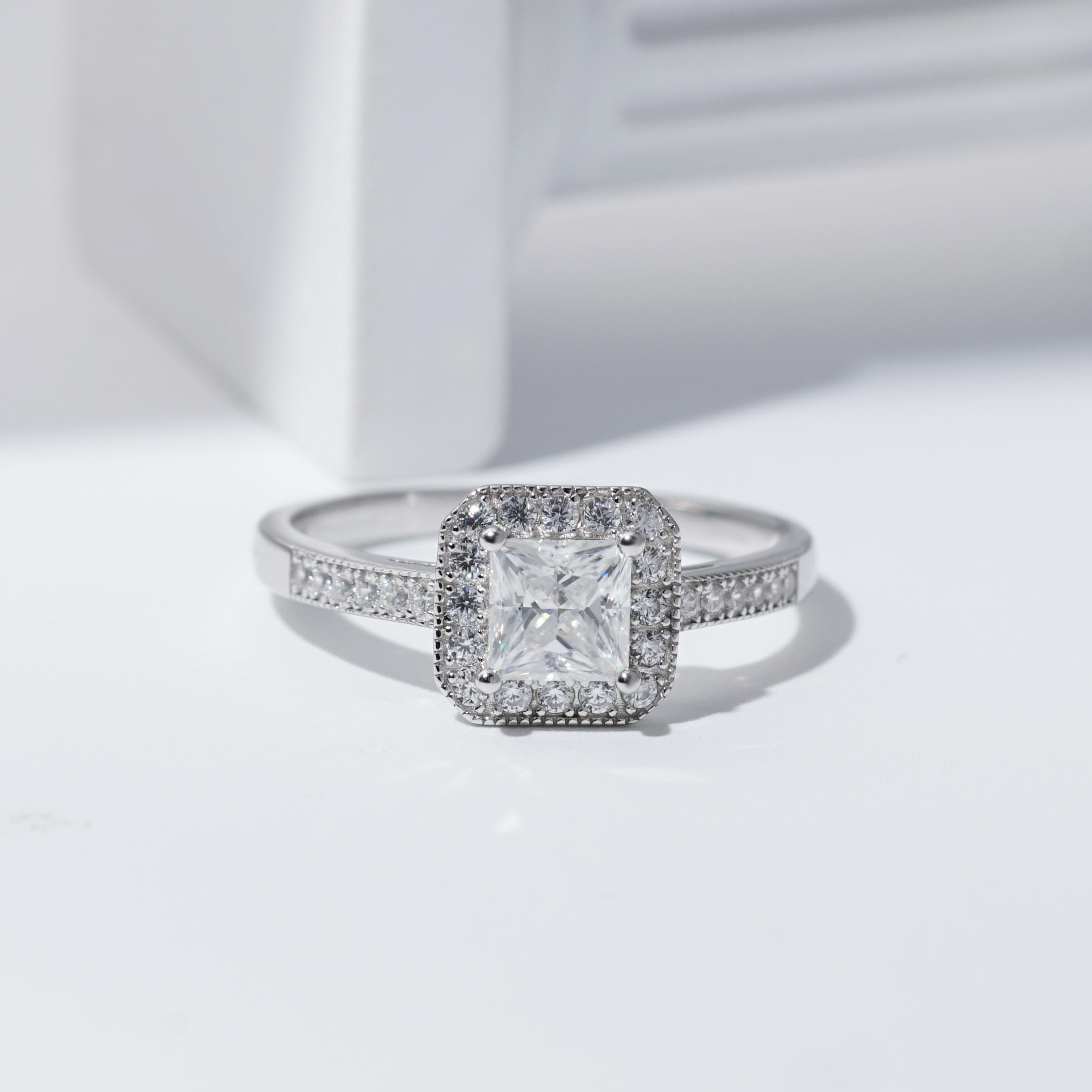Delzzad 1ct Princess Synthetic Moissanite Halo Ring S925 Ring Band Jewelry Perfect Birthday Engagement Wedding Anniversary Gift