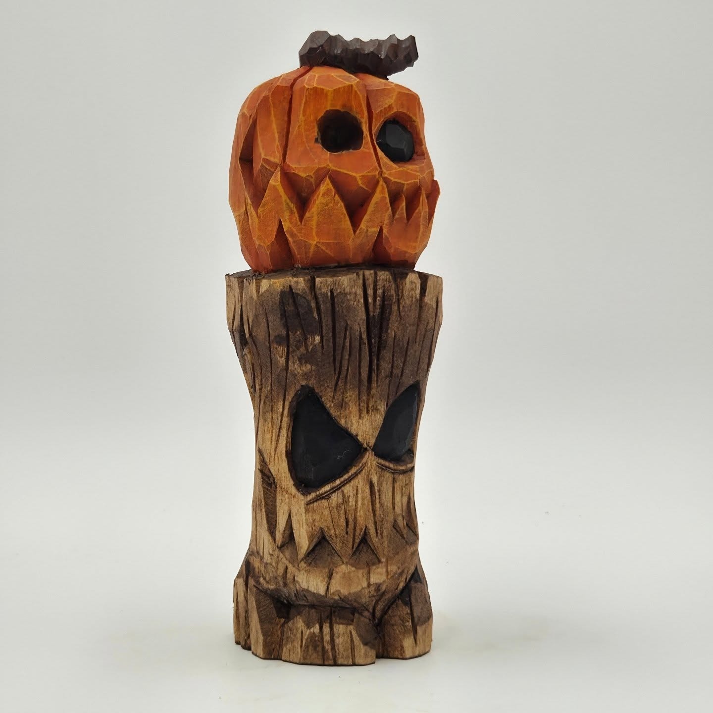 🎃 Haunted Pumpkin Totem – Handcrafted Wooden Sculpture