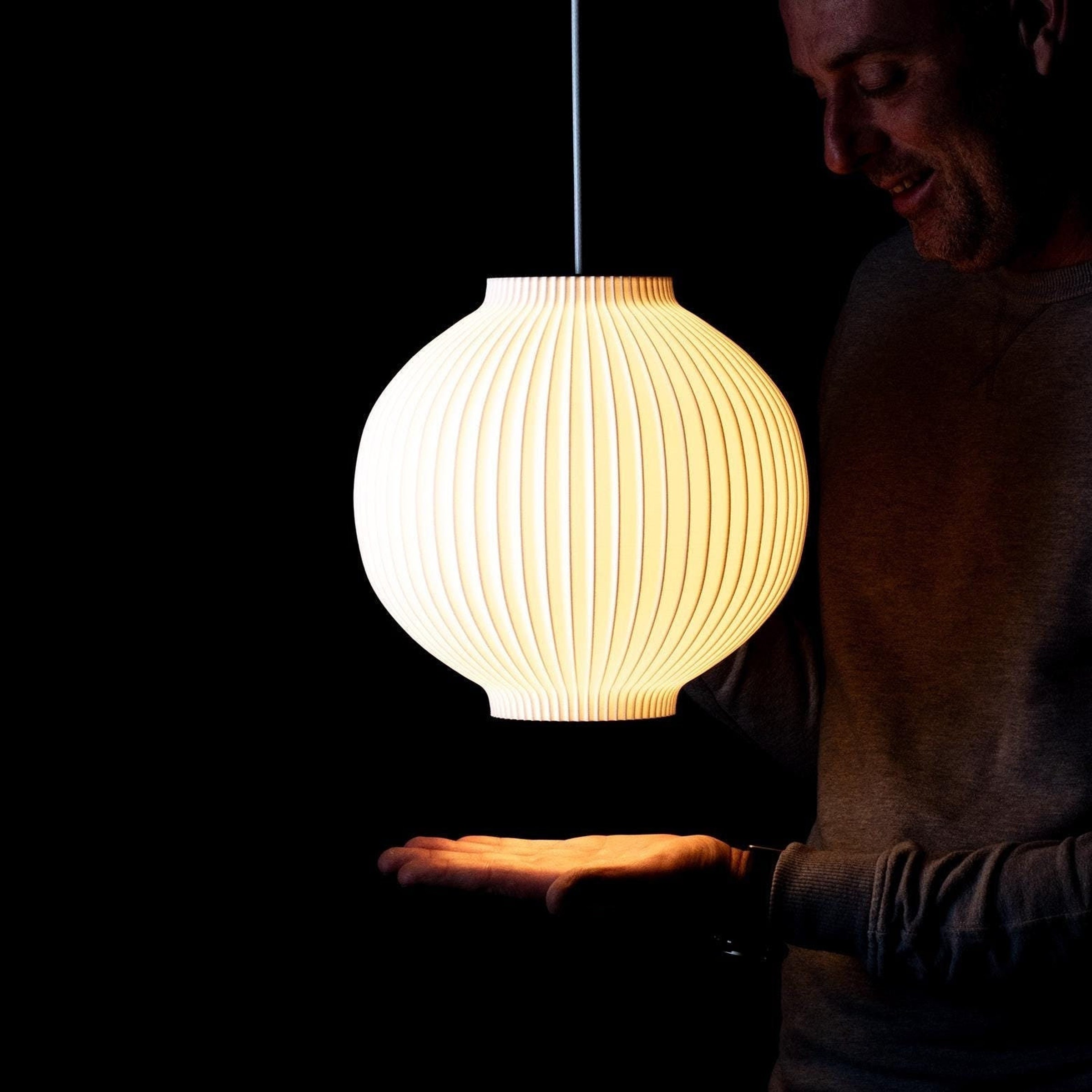 Pendant Light - White Hanging Lamp - Modern Light Fixture -Round Ceiling Lamp -Lampshade E26/E27 Base -Housewarming Gift - 27 CM / 10,6 INCH