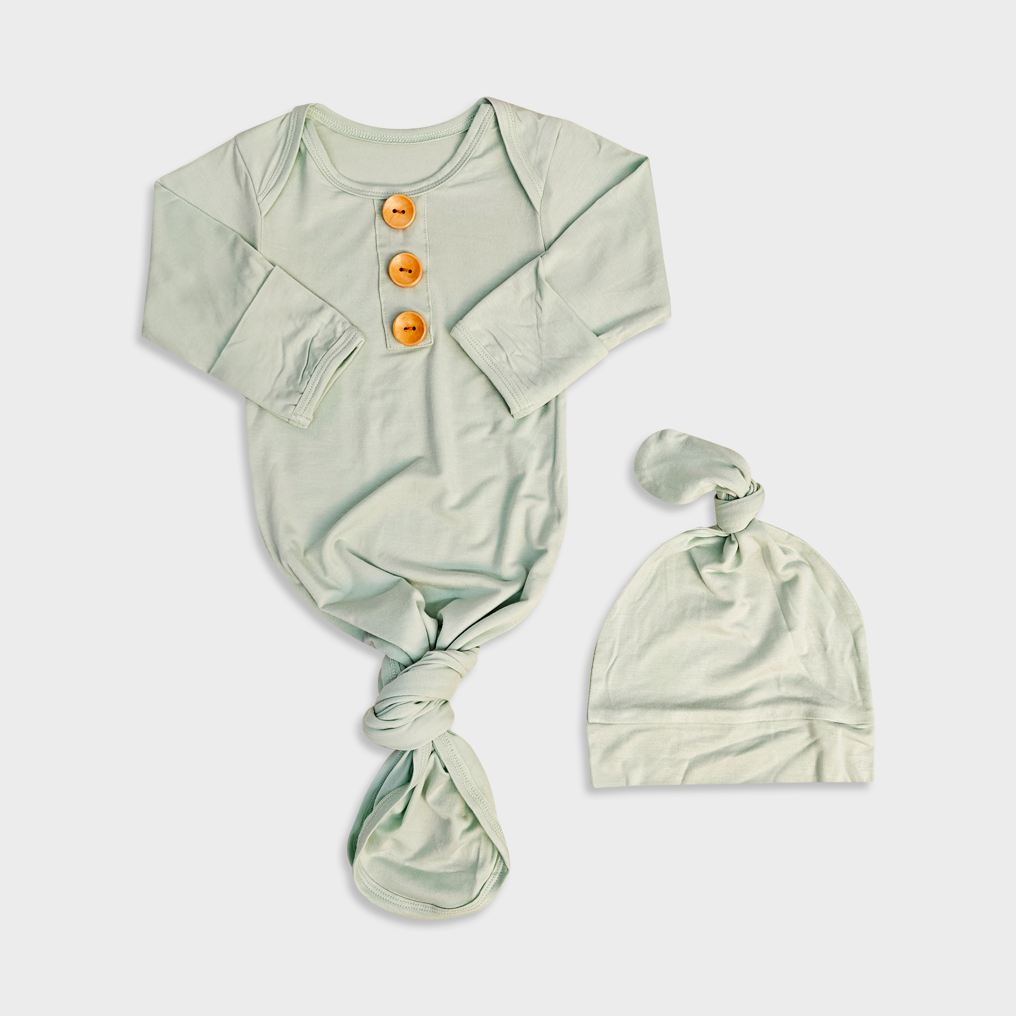 2pcs Baby Solid Color Knot Gowns with Button Closure