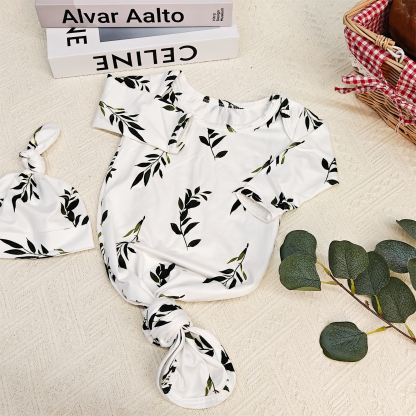 2pcs Baby Hooded Printed Knot Gowns, Comfortable & Cute