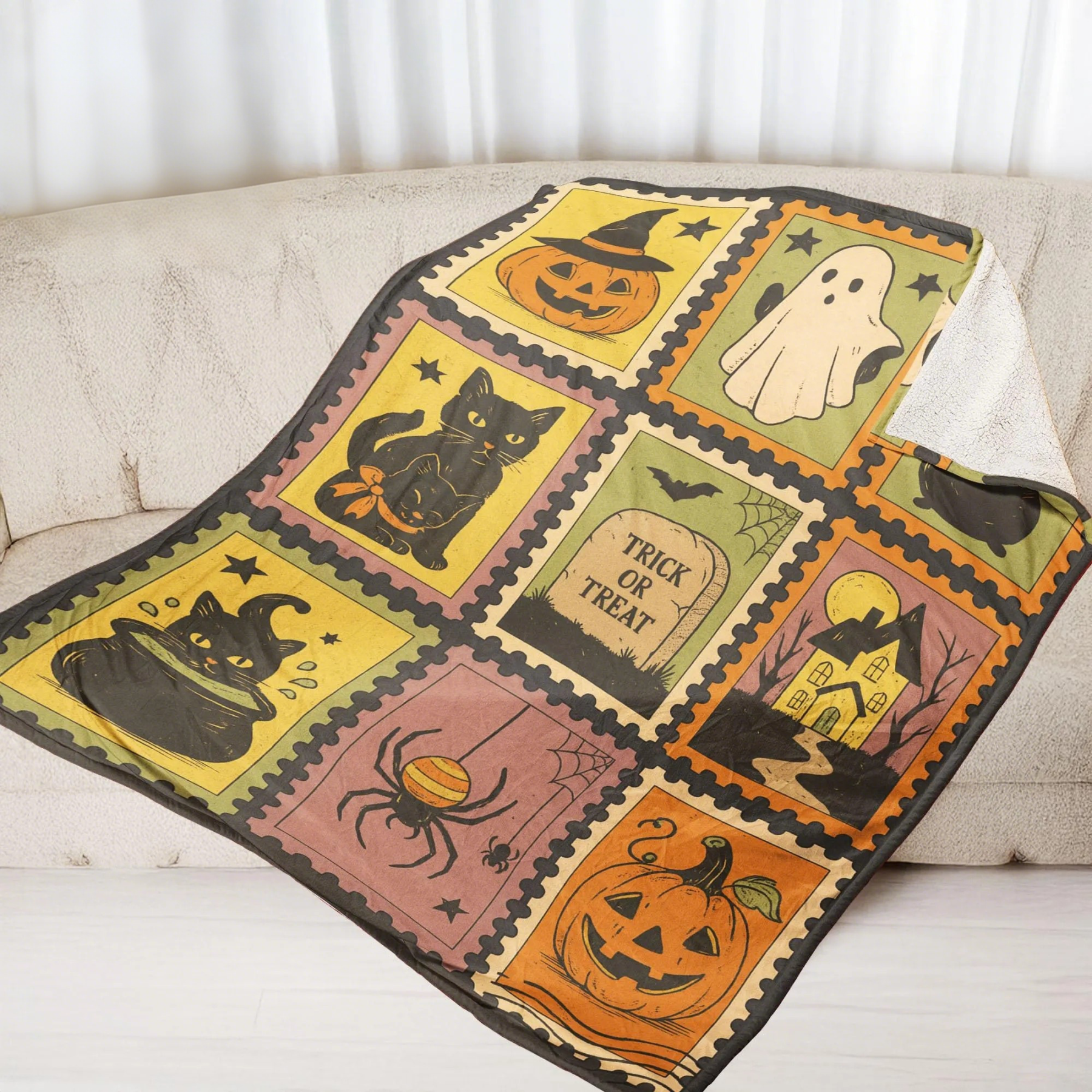 Retro Halloween Fleece Blanket
