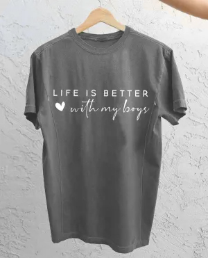 Mom Breastfeeding Nursing T-Shirt - LIFE IS BETTER