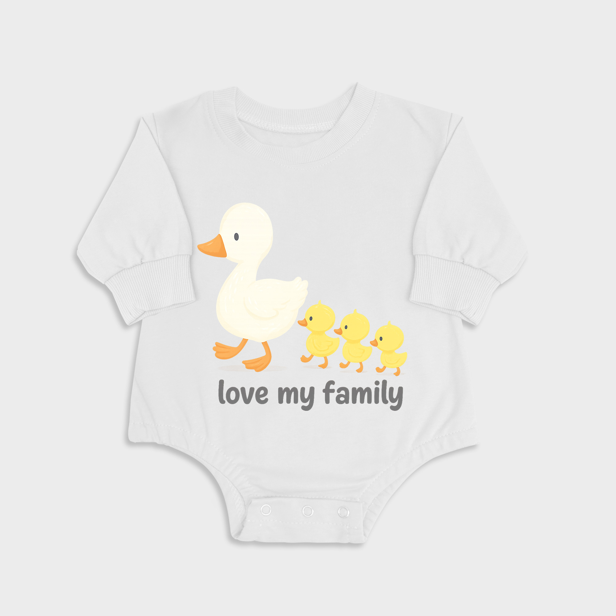 Love My Family White long-sleeved triangle baby onesies
