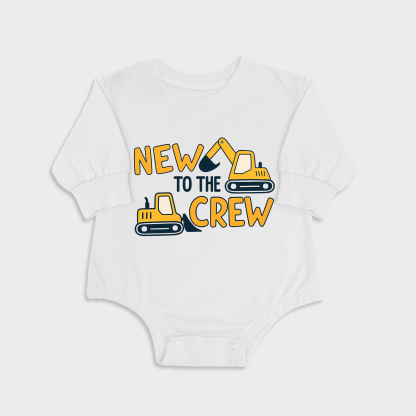 New To The Crew White long-sleeved triangle baby onesies