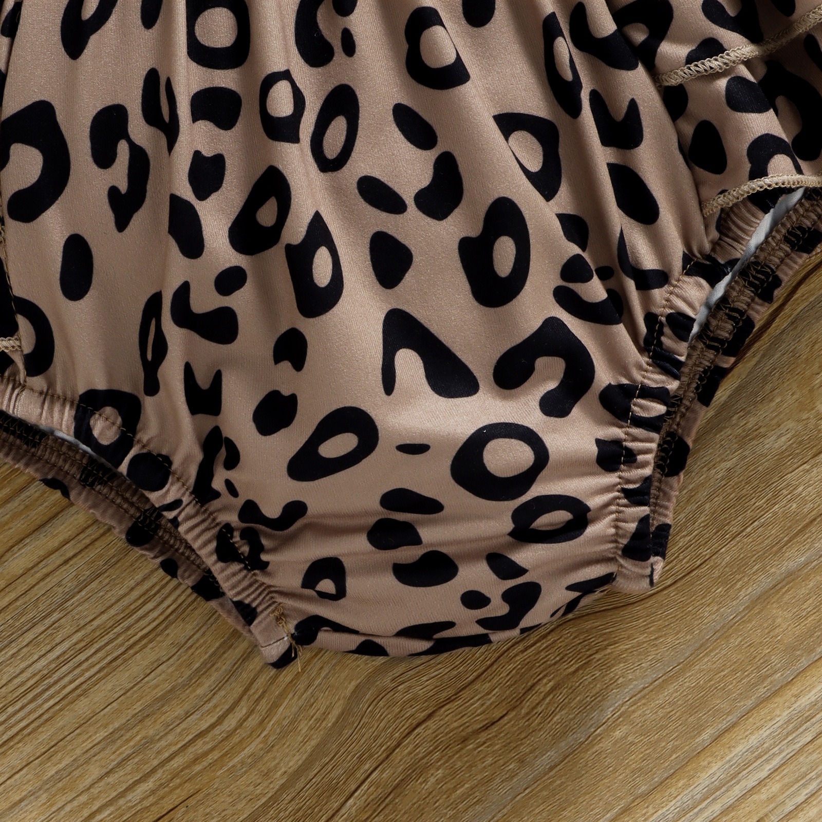 3pcs Baby Girls Leopard Print Short-Sleeve Onesies Set