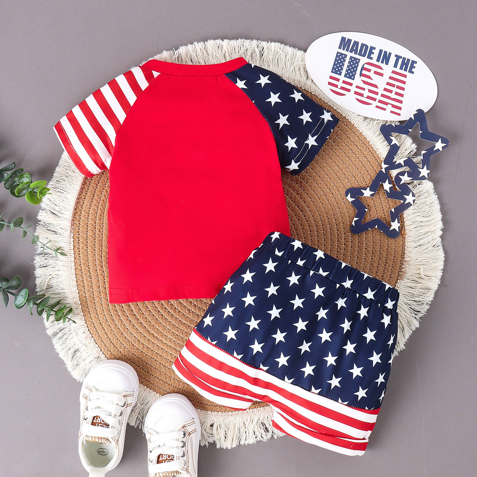2pcs Toddler Boys USA Print Top & Stars Shorts