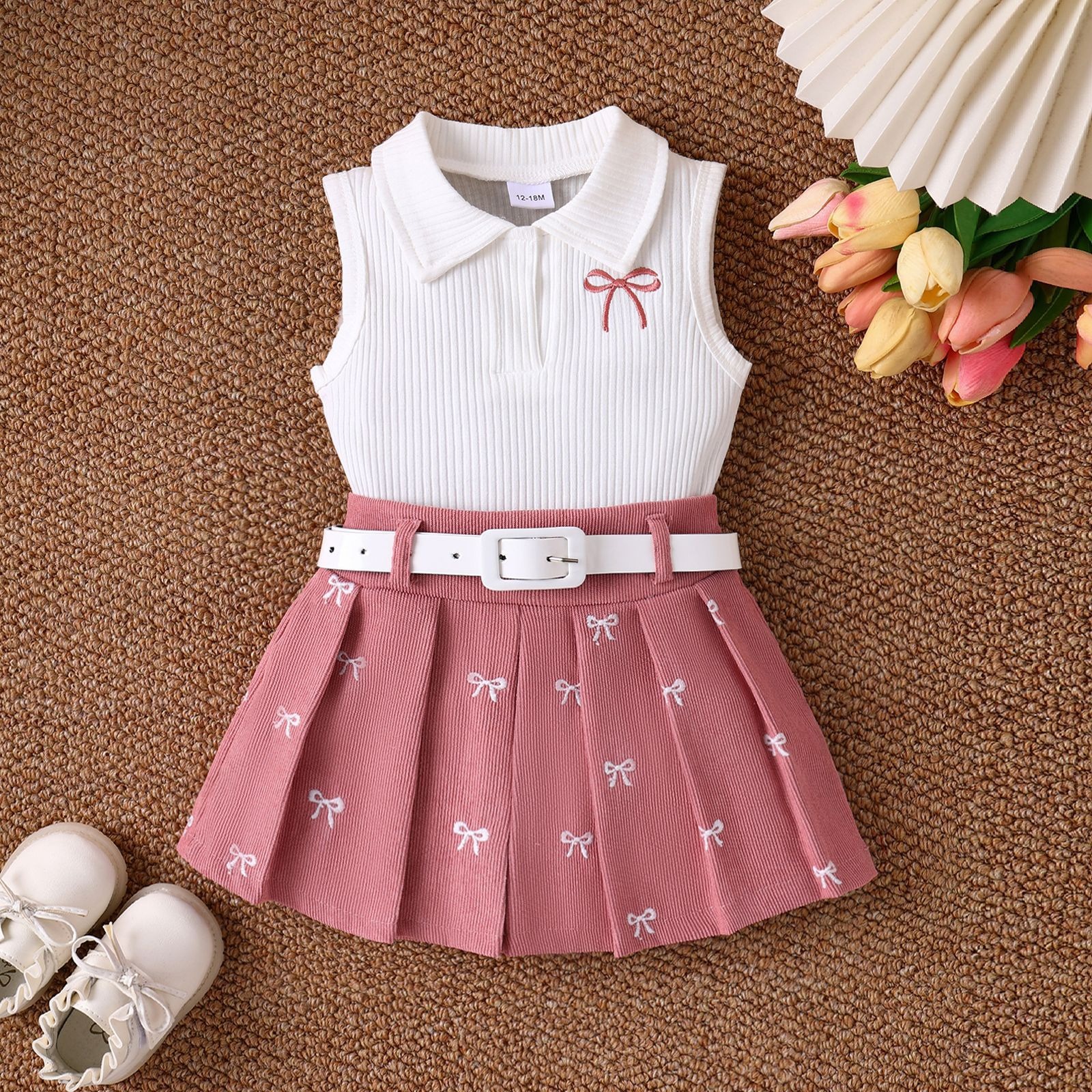 2pcs Toddler Girls White Ribbed Top And Printed Mini Skirt