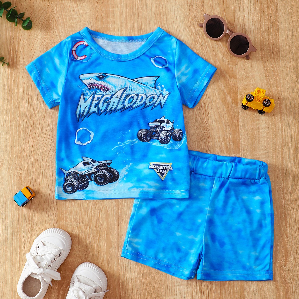 2pcs Toddler Boys Shark & Car Print Casual Shorts Set