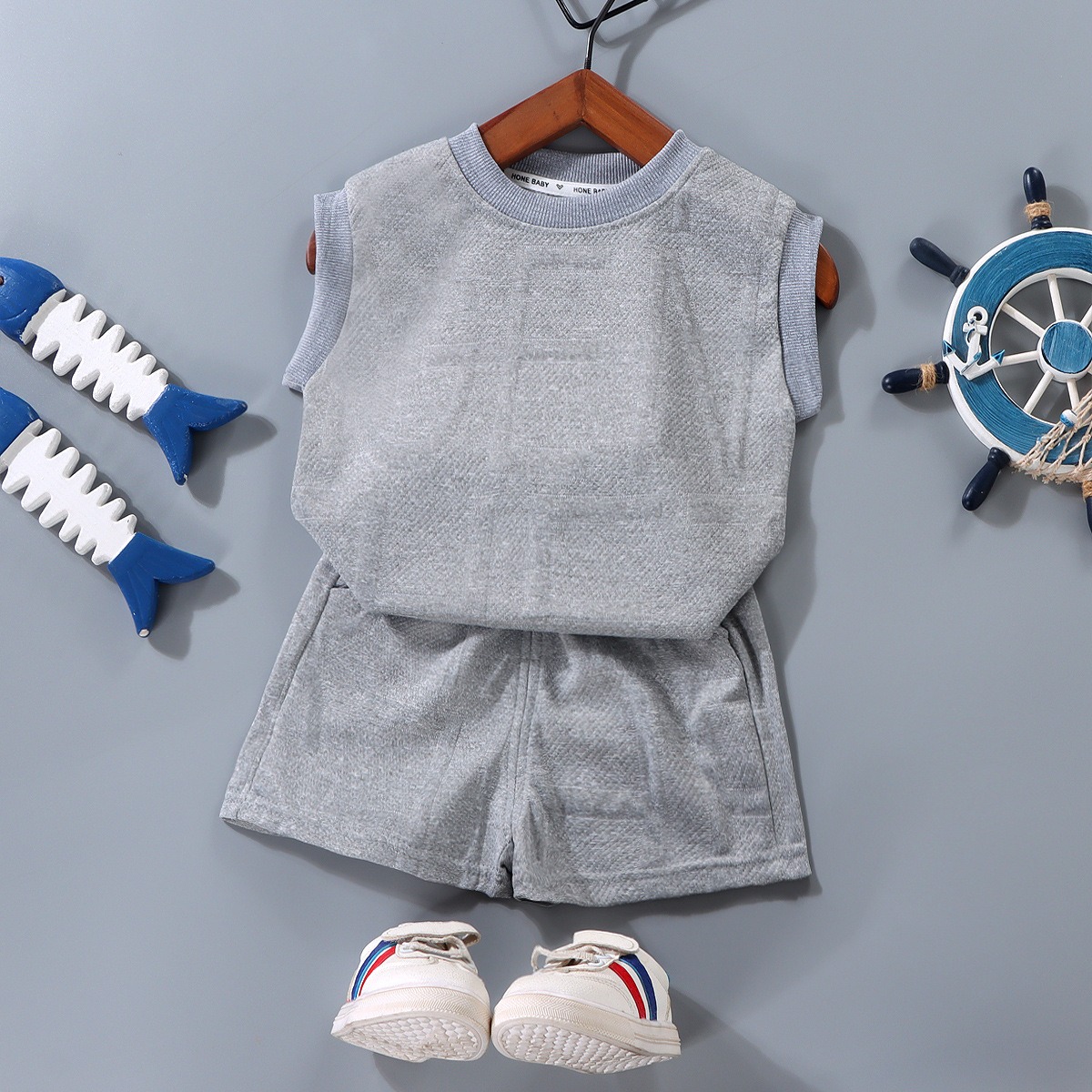 2pcs Toddler Boys Sleeveless Loose Tank & Shorts
