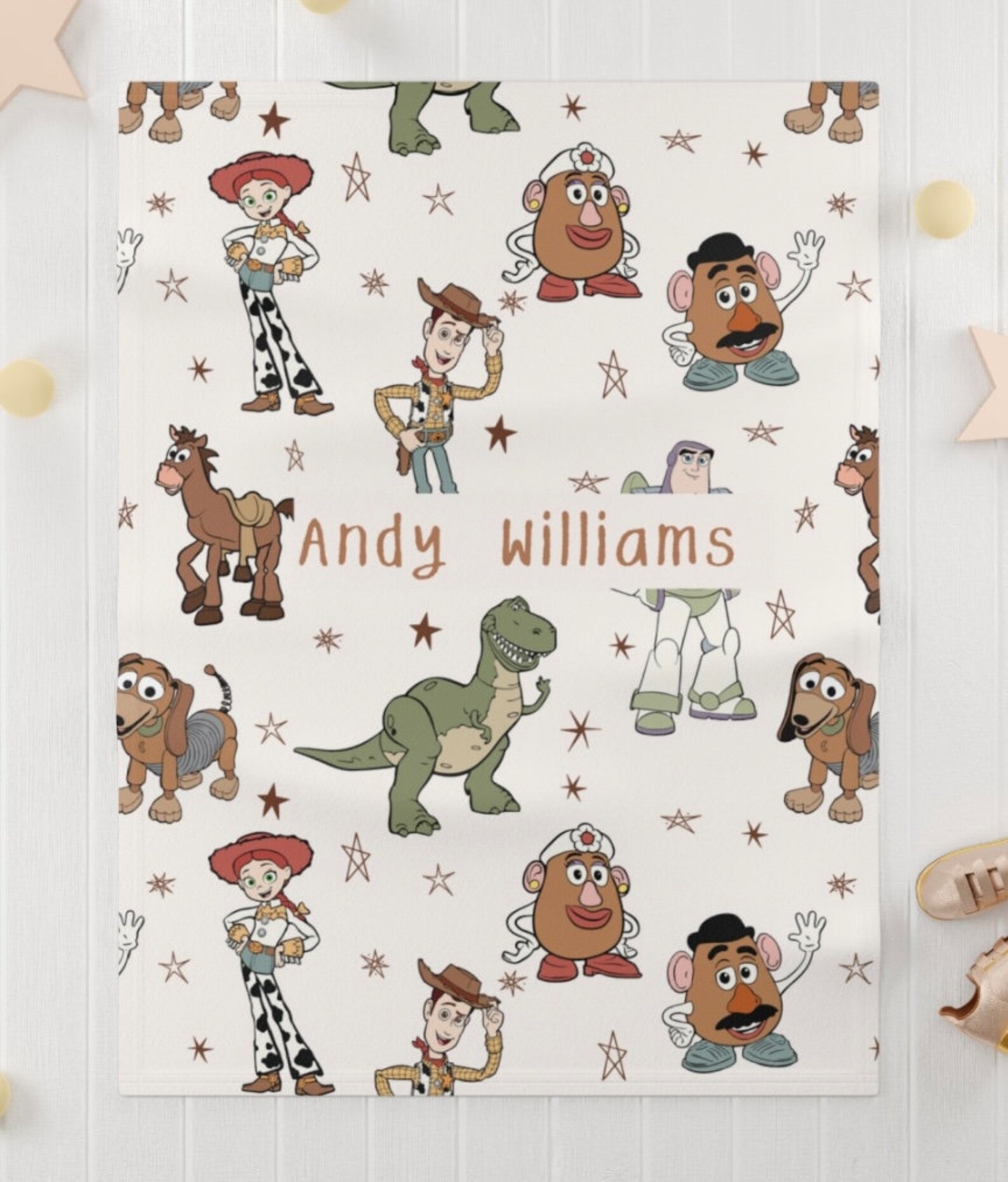 Classic Cartoon Soft Flannel Blanket | Cozy Throw for Home, Camping & Holiday Gifts