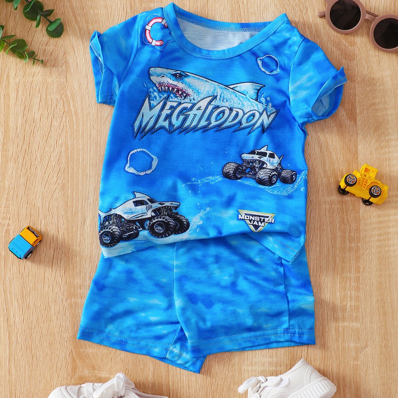 2pcs Toddler Boys Shark & Car Print Casual Shorts Set