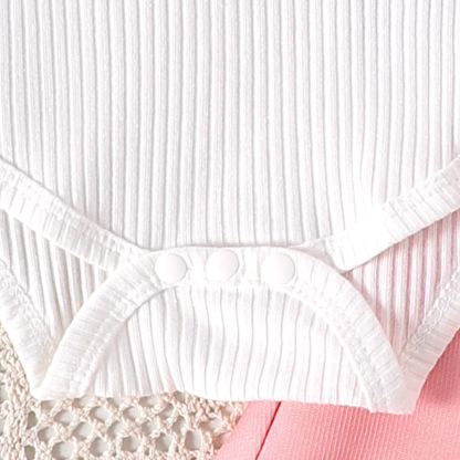 2pcs Baby Girl White Short-Sleeve Onesies & Heart Print Suspenders