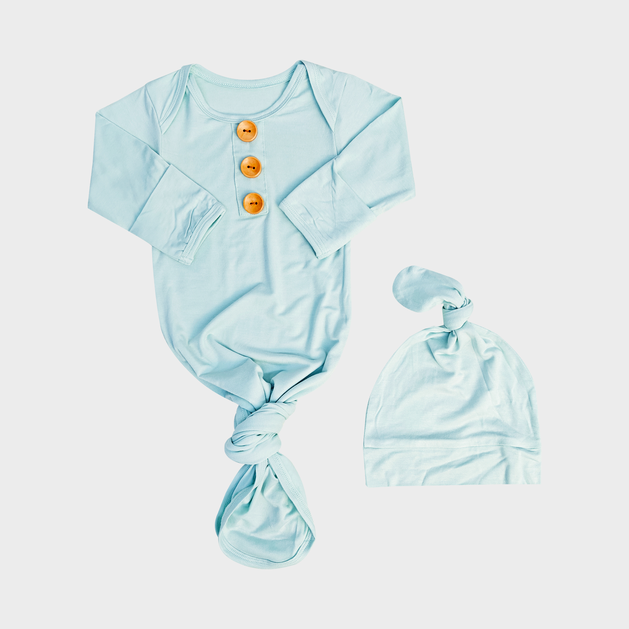 2pcs Baby Solid Color Knot Gowns with Button Closure